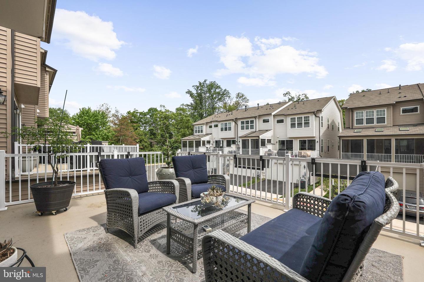 5944 CLAPTON CT #28, ALEXANDRIA, Virginia 22310, 3 Bedrooms Bedrooms, ,3 BathroomsBathrooms,Residential,For sale,5944 CLAPTON CT #28,VAFX2236958 MLS # VAFX2236958
