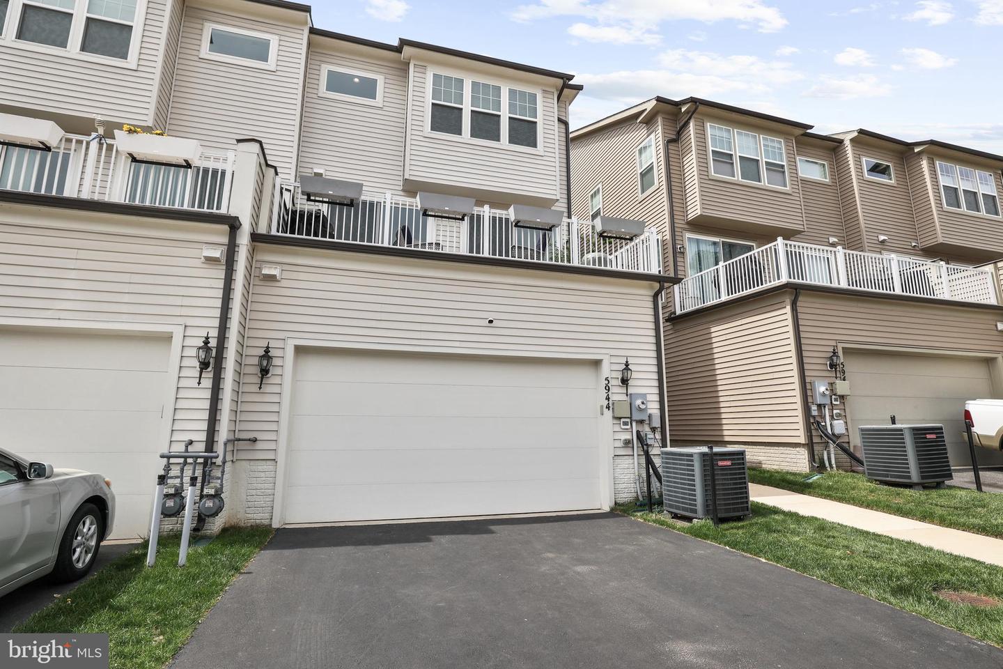 5944 CLAPTON CT #28, ALEXANDRIA, Virginia 22310, 3 Bedrooms Bedrooms, ,3 BathroomsBathrooms,Residential,For sale,5944 CLAPTON CT #28,VAFX2236958 MLS # VAFX2236958