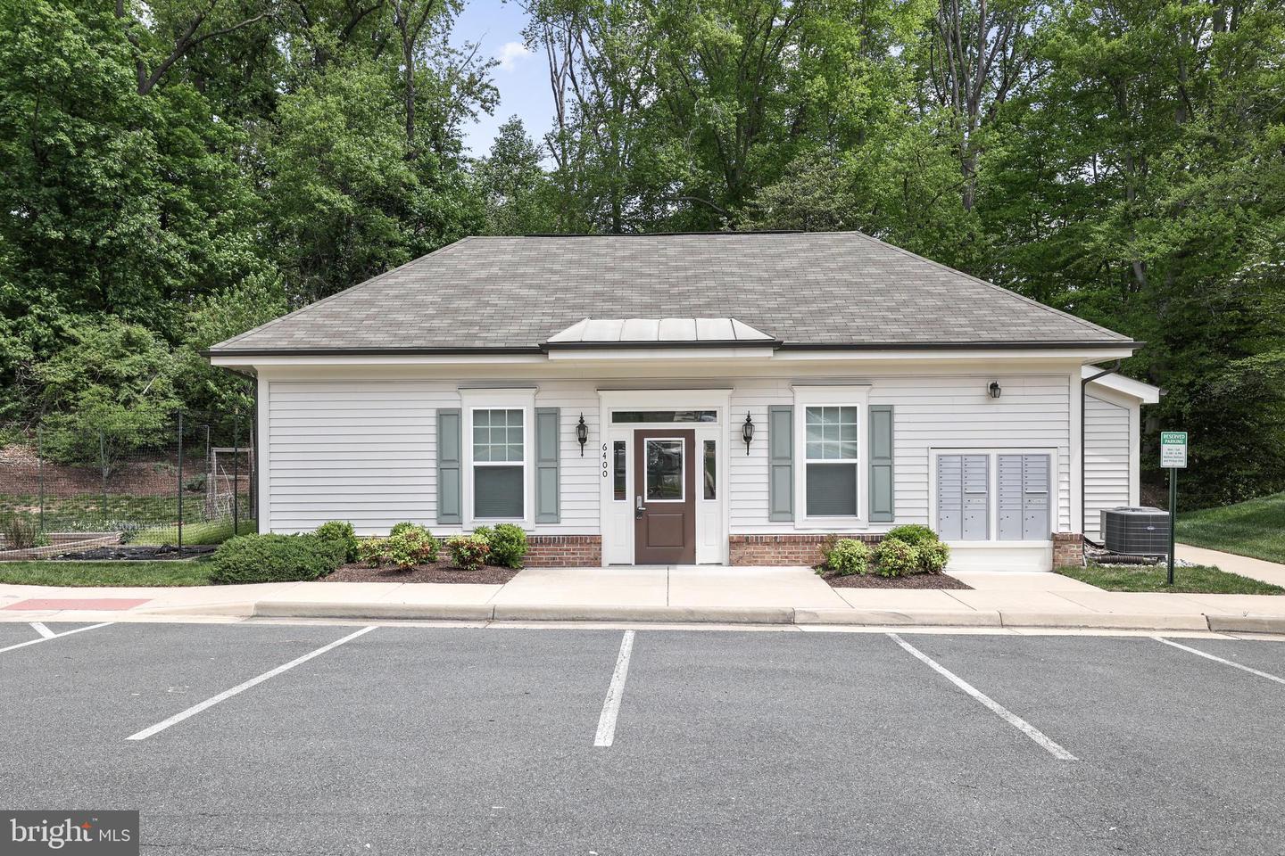 5944 CLAPTON CT #28, ALEXANDRIA, Virginia 22310, 3 Bedrooms Bedrooms, ,3 BathroomsBathrooms,Residential,For sale,5944 CLAPTON CT #28,VAFX2236958 MLS # VAFX2236958