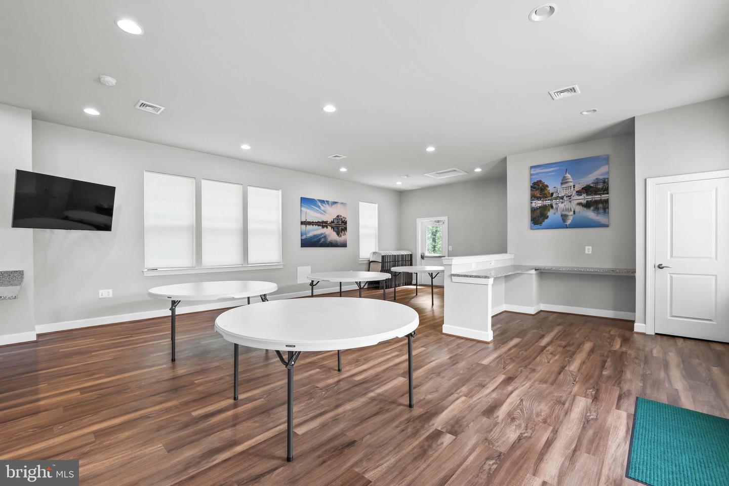 5944 CLAPTON CT #28, ALEXANDRIA, Virginia 22310, 3 Bedrooms Bedrooms, ,3 BathroomsBathrooms,Residential,For sale,5944 CLAPTON CT #28,VAFX2236958 MLS # VAFX2236958