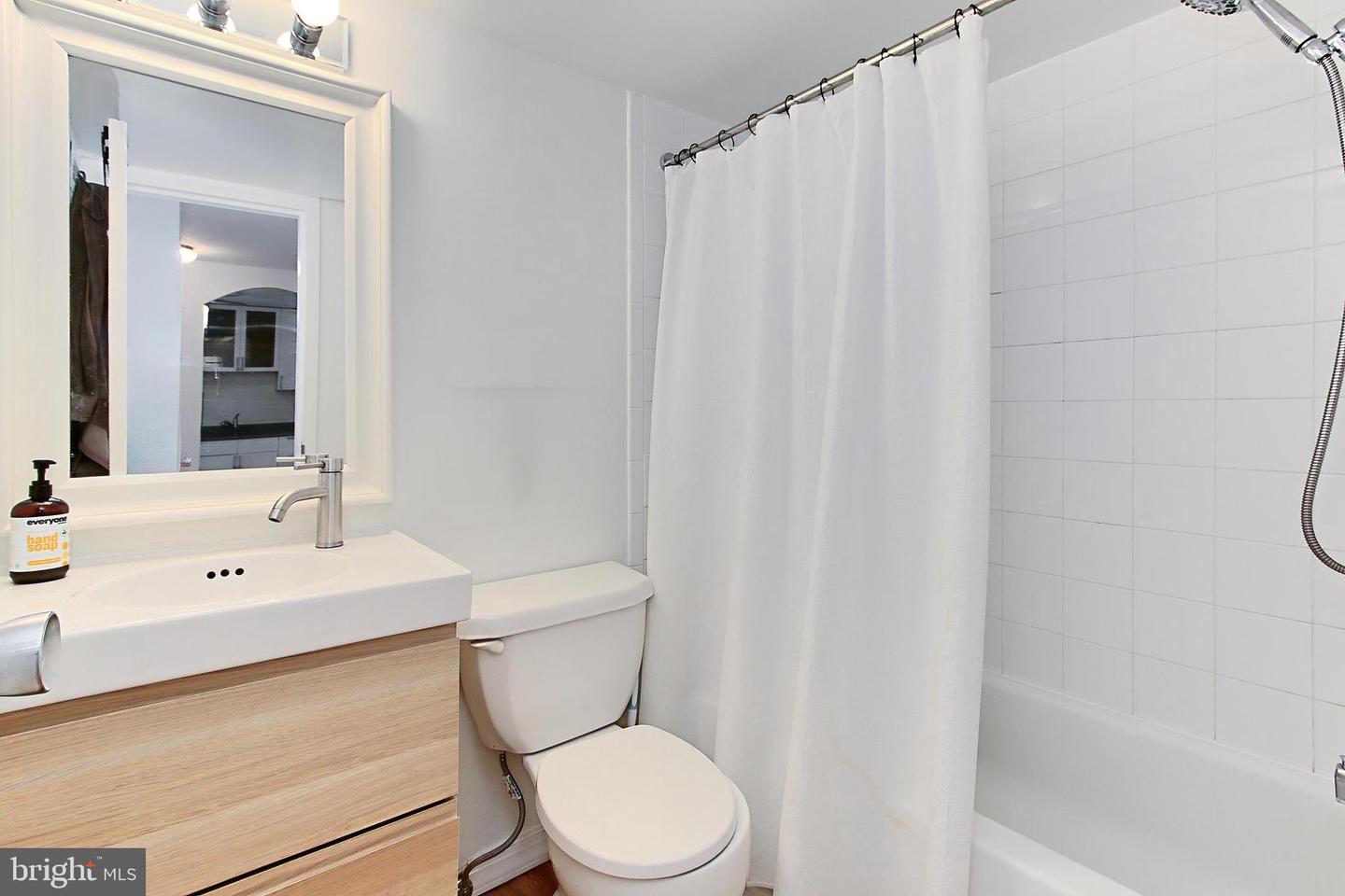 2030 N ADAMS ST #1201, ARLINGTON, Virginia 22201, 1 Bedroom Bedrooms, ,1 BathroomBathrooms,Residential,For sale,2030 N ADAMS ST #1201,VAAR2056684 MLS # VAAR2056684
