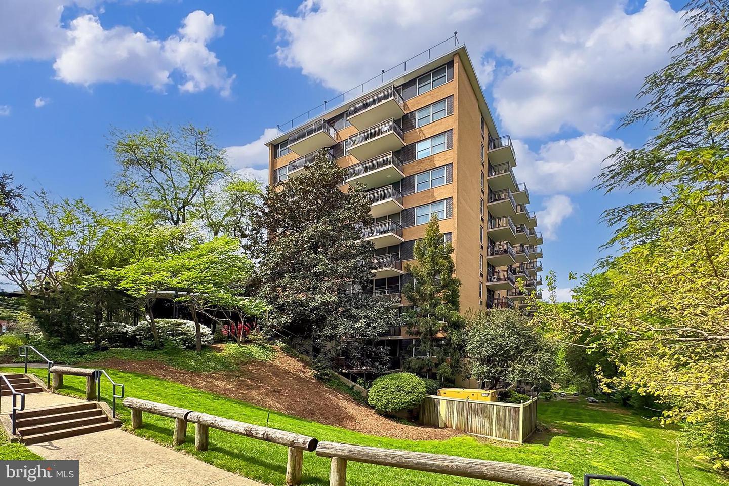 2030 N ADAMS ST #1201, ARLINGTON, Virginia 22201, 1 Bedroom Bedrooms, ,1 BathroomBathrooms,Residential,For sale,2030 N ADAMS ST #1201,VAAR2056684 MLS # VAAR2056684