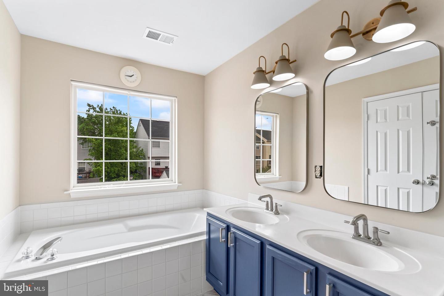 22956 REGENT TER, STERLING, Virginia 20166, 4 Bedrooms Bedrooms, ,3 BathroomsBathrooms,Residential,For sale,22956 REGENT TER,VALO2094972 MLS # VALO2094972