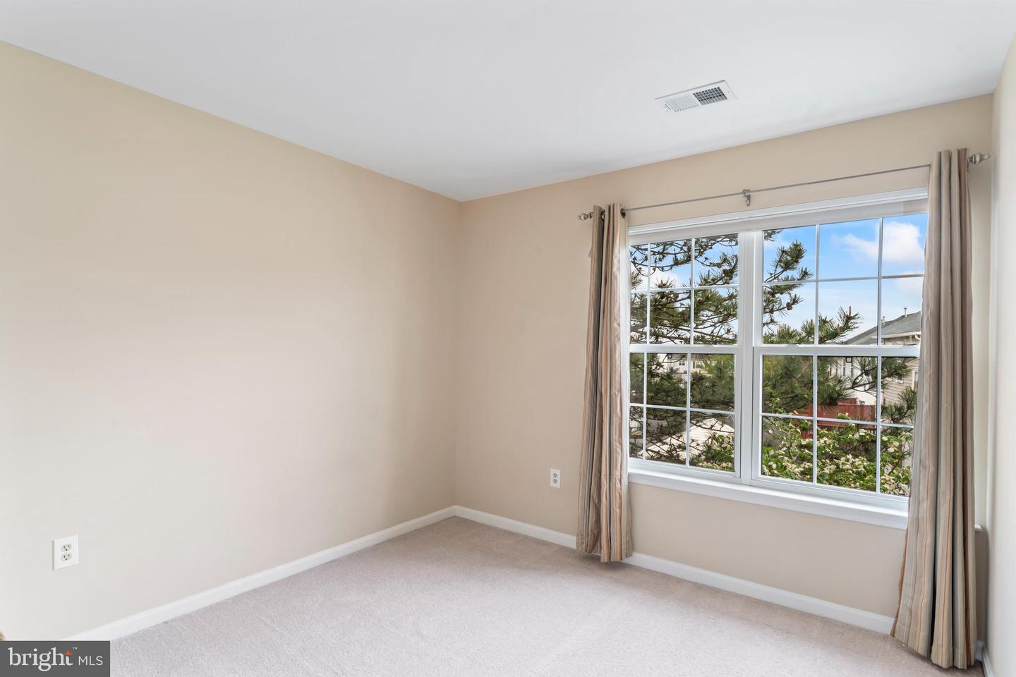 22956 REGENT TER, STERLING, Virginia 20166, 4 Bedrooms Bedrooms, ,3 BathroomsBathrooms,Residential,For sale,22956 REGENT TER,VALO2094972 MLS # VALO2094972