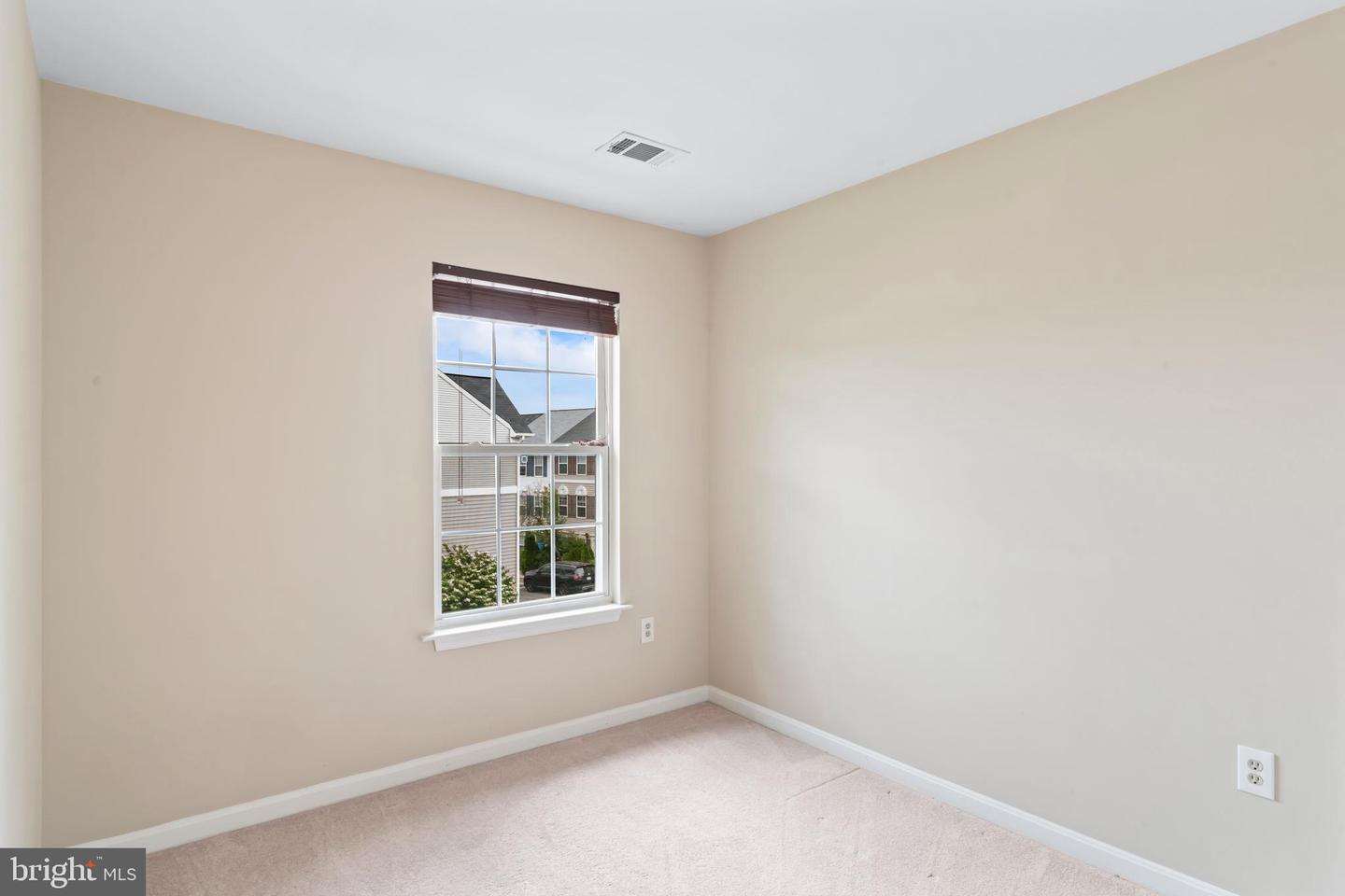 22956 REGENT TER, STERLING, Virginia 20166, 4 Bedrooms Bedrooms, ,3 BathroomsBathrooms,Residential,For sale,22956 REGENT TER,VALO2094972 MLS # VALO2094972