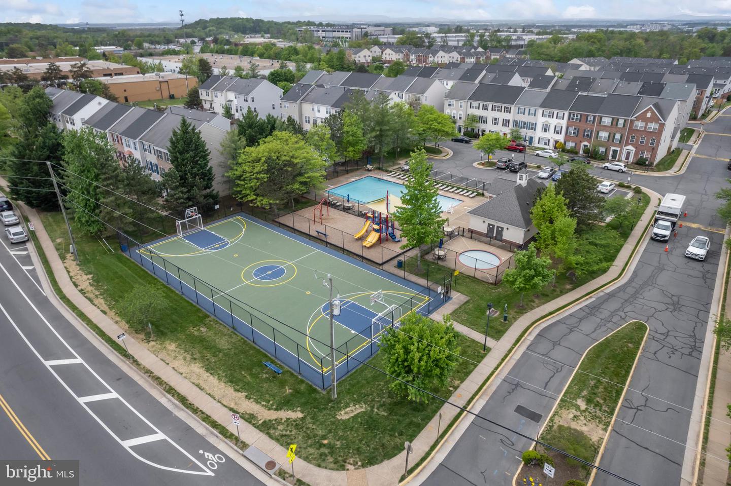 22956 REGENT TER, STERLING, Virginia 20166, 4 Bedrooms Bedrooms, ,3 BathroomsBathrooms,Residential,For sale,22956 REGENT TER,VALO2094972 MLS # VALO2094972