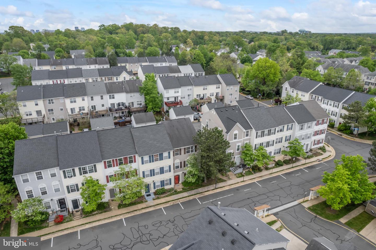 22956 REGENT TER, STERLING, Virginia 20166, 4 Bedrooms Bedrooms, ,3 BathroomsBathrooms,Residential,For sale,22956 REGENT TER,VALO2094972 MLS # VALO2094972