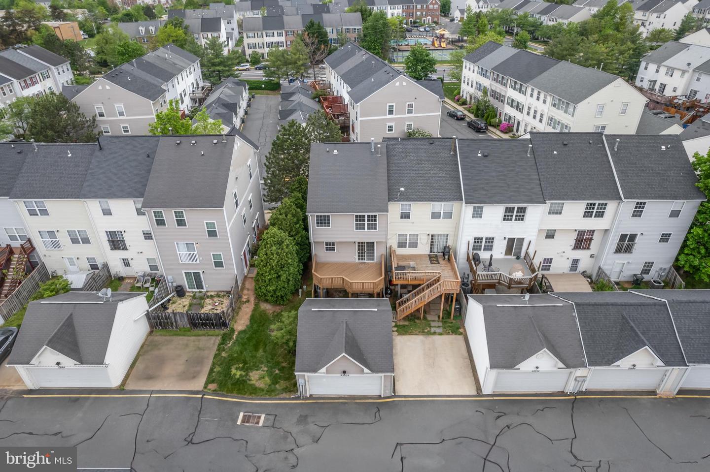 22956 REGENT TER, STERLING, Virginia 20166, 4 Bedrooms Bedrooms, ,3 BathroomsBathrooms,Residential,For sale,22956 REGENT TER,VALO2094972 MLS # VALO2094972