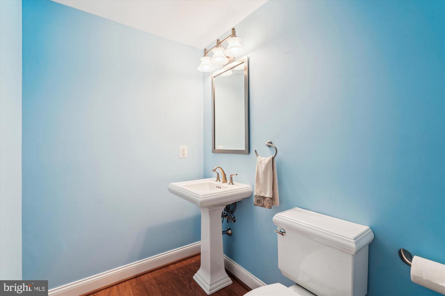 9012 AVIS CT, VIENNA, Virginia 22182, 4 Bedrooms Bedrooms, ,3 BathroomsBathrooms,Residential,For sale,9012 AVIS CT,VAFX2236964 MLS # VAFX2236964