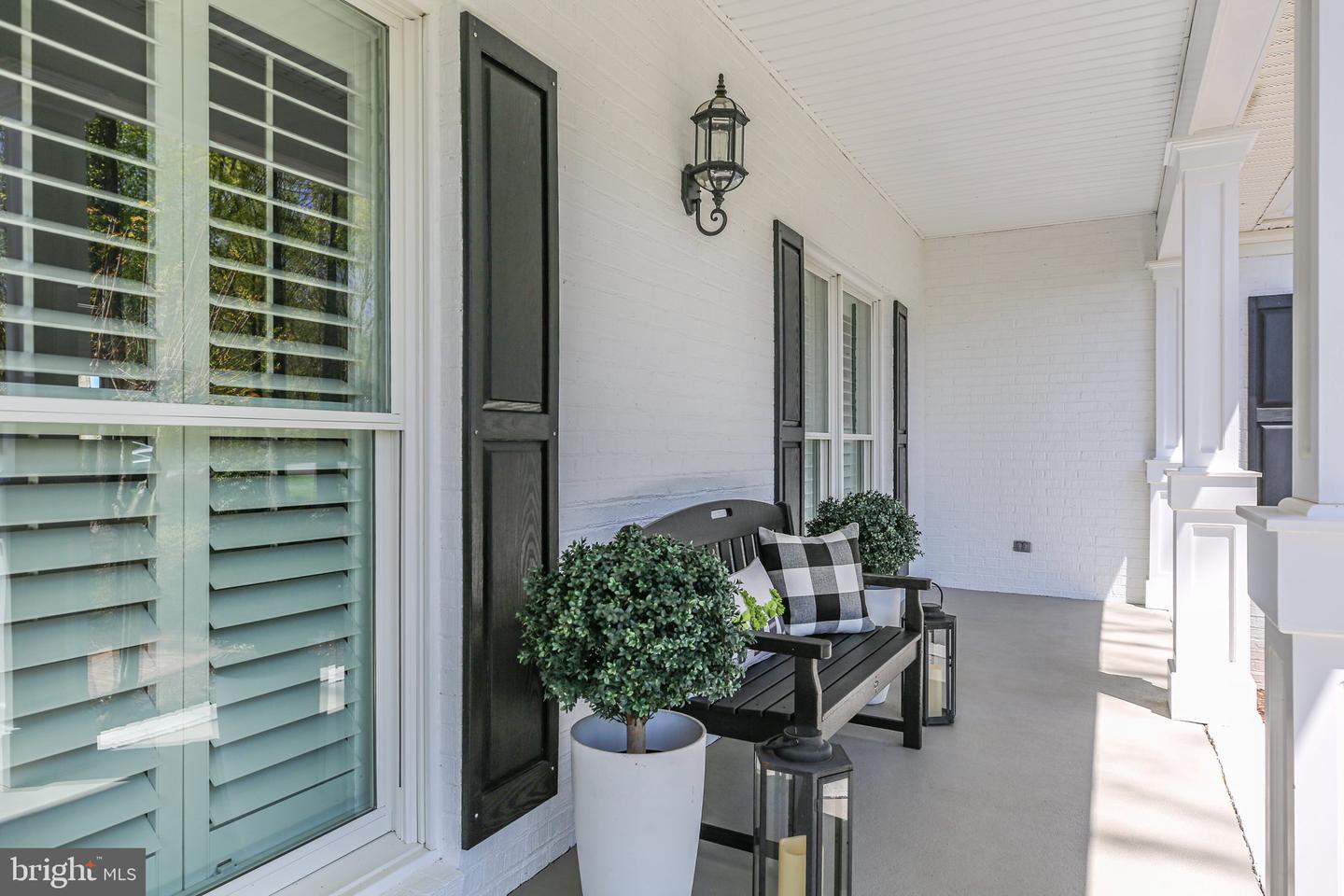 11304 STONEWALL JACKSON DR, SPOTSYLVANIA, Virginia 22551, 5 Bedrooms Bedrooms, 23 Rooms Rooms,4 BathroomsBathrooms,Residential,For sale,11304 STONEWALL JACKSON DR,VASP2032628 MLS # VASP2032628