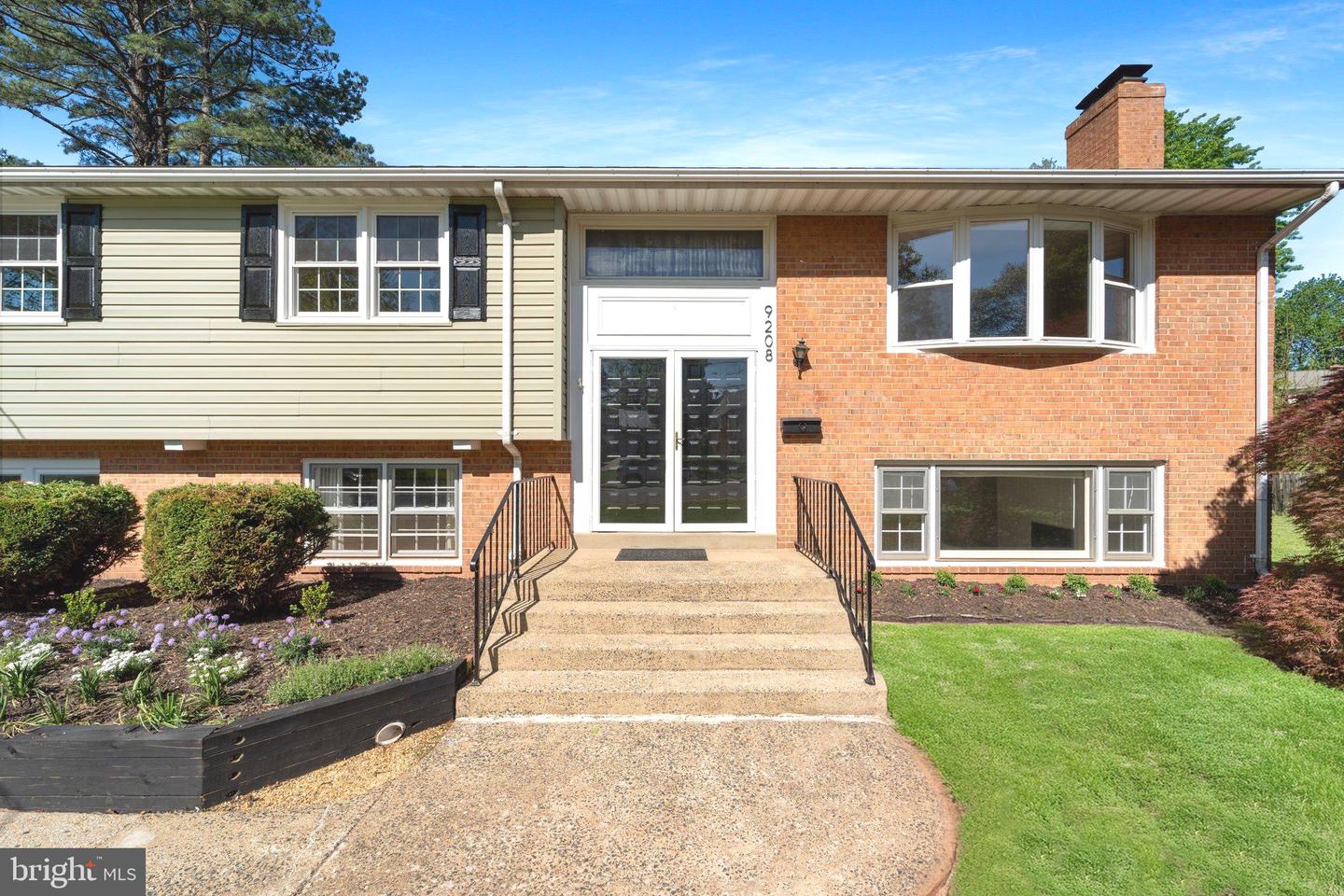 9208 PEABODY ST, MANASSAS, Virginia 20110, 6 Bedrooms Bedrooms, ,3 BathroomsBathrooms,Residential,For sale,9208 PEABODY ST,VAMN2008226 MLS # VAMN2008226