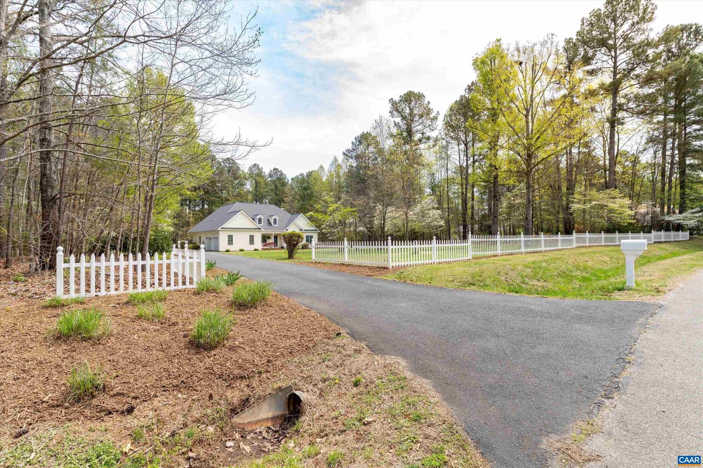148 CLAIRBORNE CIR, TROY, Virginia 22974, 3 Bedrooms Bedrooms, ,2 BathroomsBathrooms,Residential,For sale,148 CLAIRBORNE CIR,663775 MLS # 663775