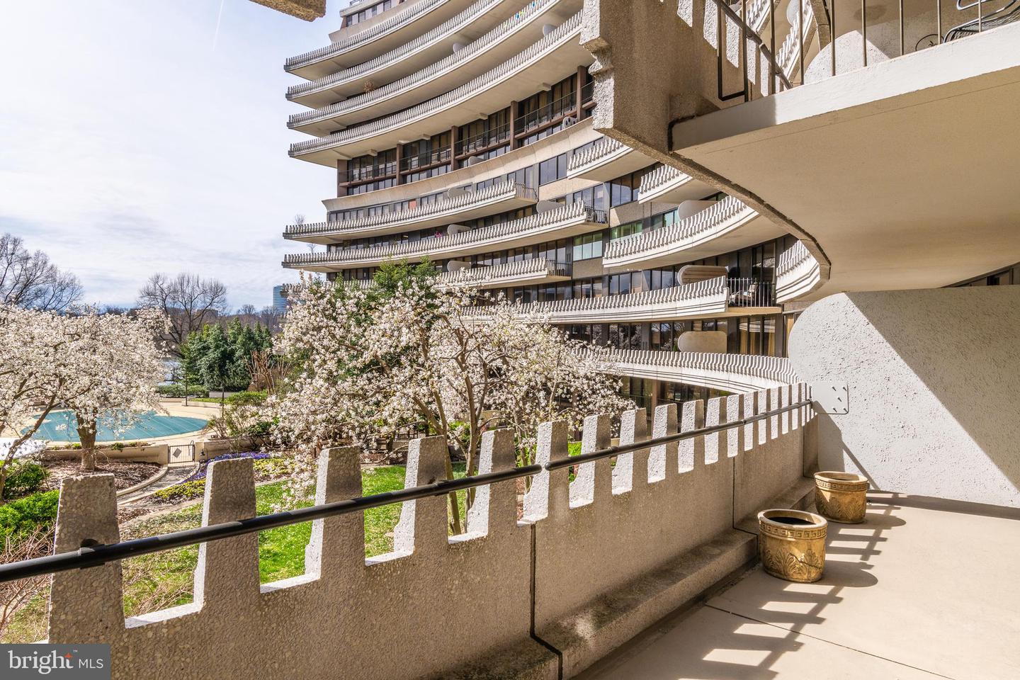 700 NEW HAMPSHIRE AVE NW #320, WASHINGTON, District Of Columbia 20037, 1 Bedroom Bedrooms, ,1 BathroomBathrooms,Residential,For sale,700 NEW HAMPSHIRE AVE NW #320,DCDC2197746 MLS # DCDC2197746