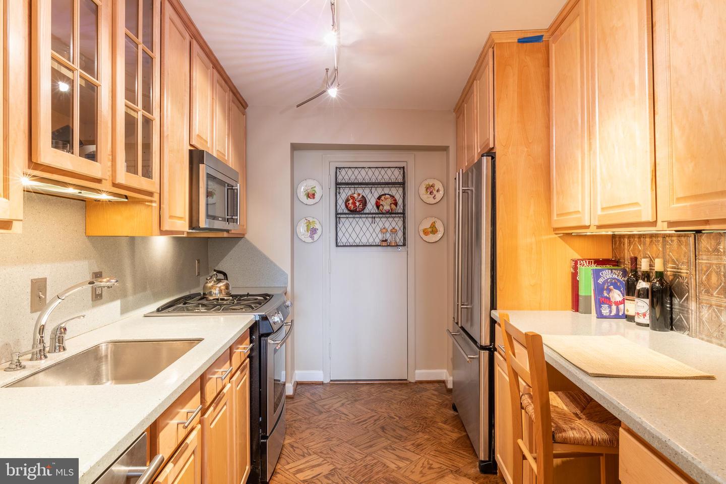 700 NEW HAMPSHIRE AVE NW #320, WASHINGTON, District Of Columbia 20037, 1 Bedroom Bedrooms, ,1 BathroomBathrooms,Residential,For sale,700 NEW HAMPSHIRE AVE NW #320,DCDC2197746 MLS # DCDC2197746