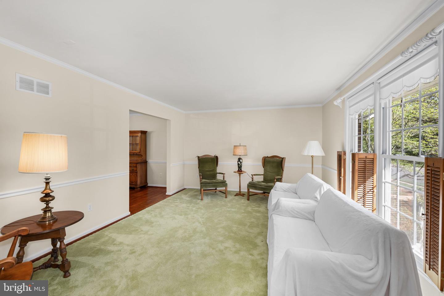 8220 SMITHFIELD AVE, SPRINGFIELD, Virginia 22152, 5 Bedrooms Bedrooms, ,4 BathroomsBathrooms,Residential,For sale,8220 SMITHFIELD AVE,VAFX2236962 MLS # VAFX2236962