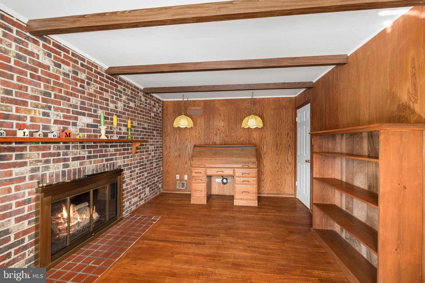8220 SMITHFIELD AVE, SPRINGFIELD, Virginia 22152, 5 Bedrooms Bedrooms, ,4 BathroomsBathrooms,Residential,For sale,8220 SMITHFIELD AVE,VAFX2236962 MLS # VAFX2236962