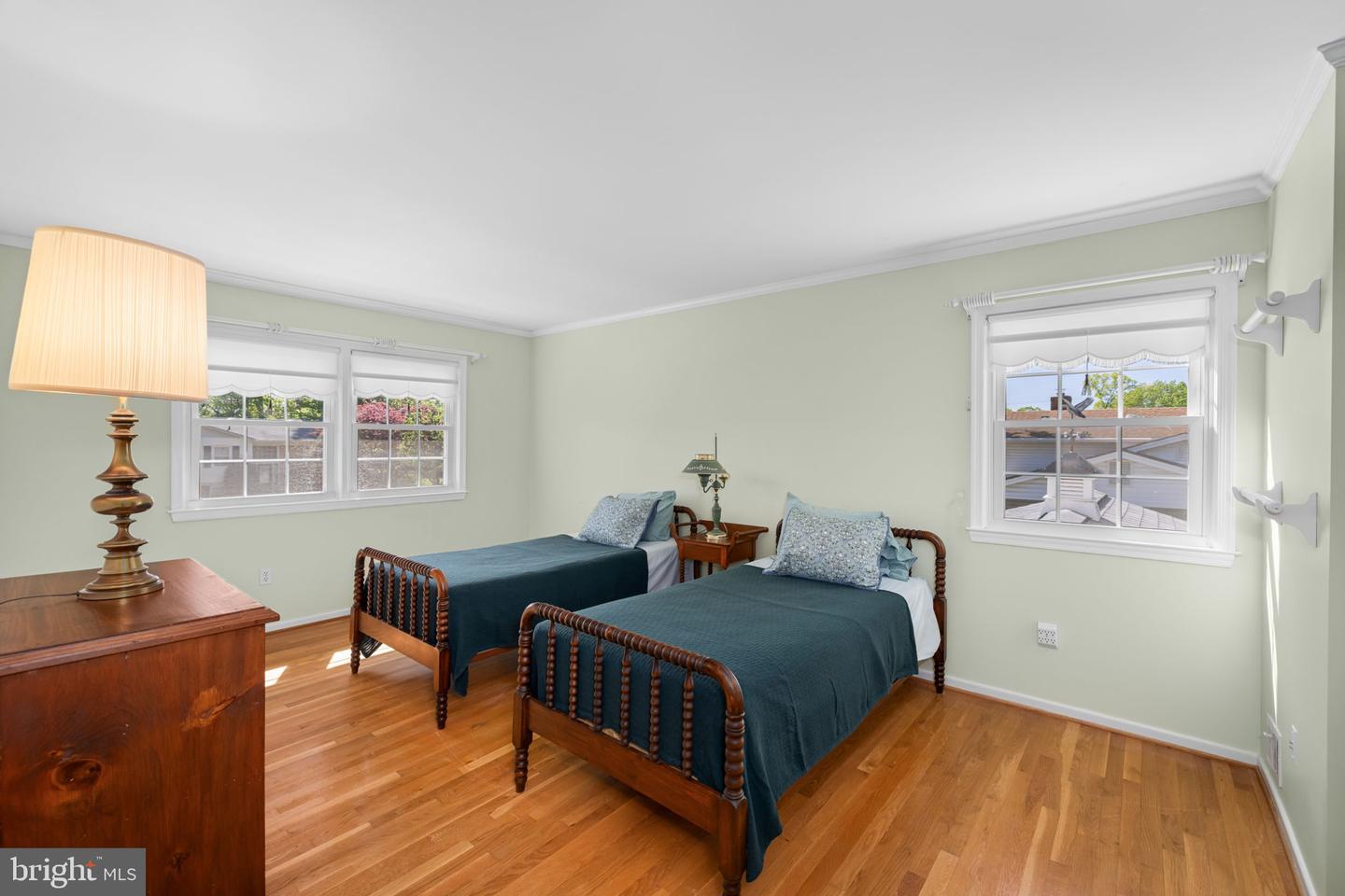 8220 SMITHFIELD AVE, SPRINGFIELD, Virginia 22152, 5 Bedrooms Bedrooms, ,4 BathroomsBathrooms,Residential,For sale,8220 SMITHFIELD AVE,VAFX2236962 MLS # VAFX2236962