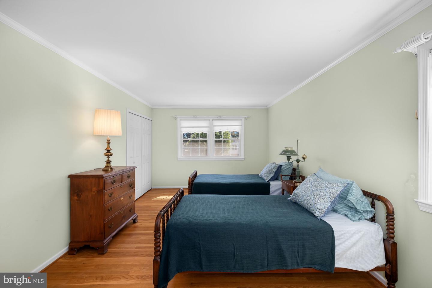 8220 SMITHFIELD AVE, SPRINGFIELD, Virginia 22152, 5 Bedrooms Bedrooms, ,4 BathroomsBathrooms,Residential,For sale,8220 SMITHFIELD AVE,VAFX2236962 MLS # VAFX2236962