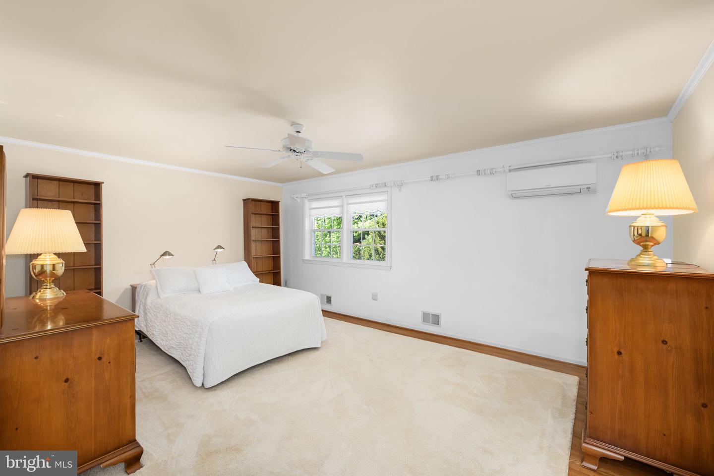 8220 SMITHFIELD AVE, SPRINGFIELD, Virginia 22152, 5 Bedrooms Bedrooms, ,4 BathroomsBathrooms,Residential,For sale,8220 SMITHFIELD AVE,VAFX2236962 MLS # VAFX2236962