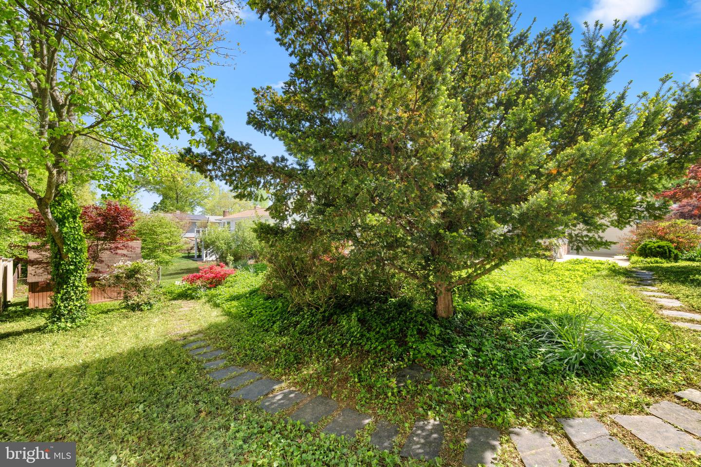 8220 SMITHFIELD AVE, SPRINGFIELD, Virginia 22152, 5 Bedrooms Bedrooms, ,4 BathroomsBathrooms,Residential,For sale,8220 SMITHFIELD AVE,VAFX2236962 MLS # VAFX2236962