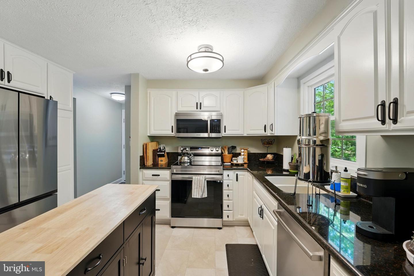 15509 RIDGECREST DR, DUMFRIES, Virginia 22025, 5 Bedrooms Bedrooms, ,2 BathroomsBathrooms,Residential,For sale,15509 RIDGECREST DR,VAPW2093274 MLS # VAPW2093274