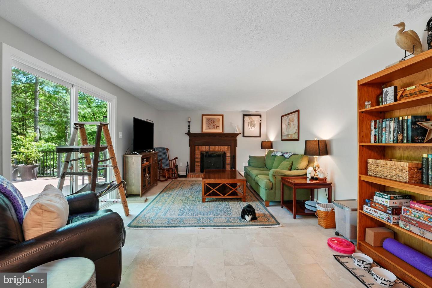 15509 RIDGECREST DR, DUMFRIES, Virginia 22025, 5 Bedrooms Bedrooms, ,2 BathroomsBathrooms,Residential,For sale,15509 RIDGECREST DR,VAPW2093274 MLS # VAPW2093274