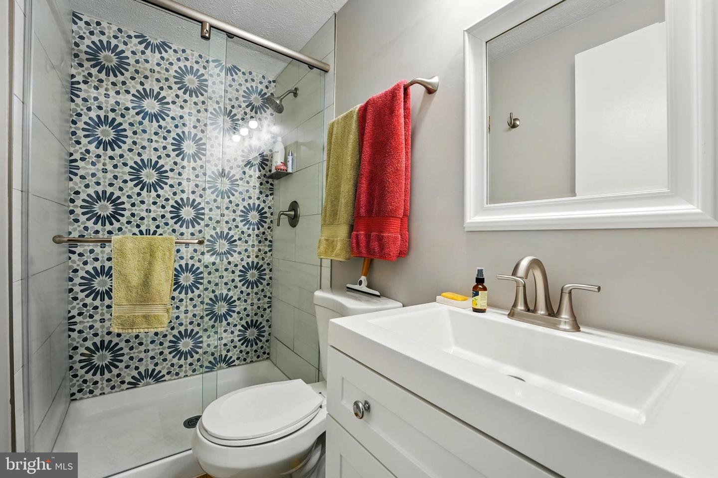15509 RIDGECREST DR, DUMFRIES, Virginia 22025, 5 Bedrooms Bedrooms, ,2 BathroomsBathrooms,Residential,For sale,15509 RIDGECREST DR,VAPW2093274 MLS # VAPW2093274
