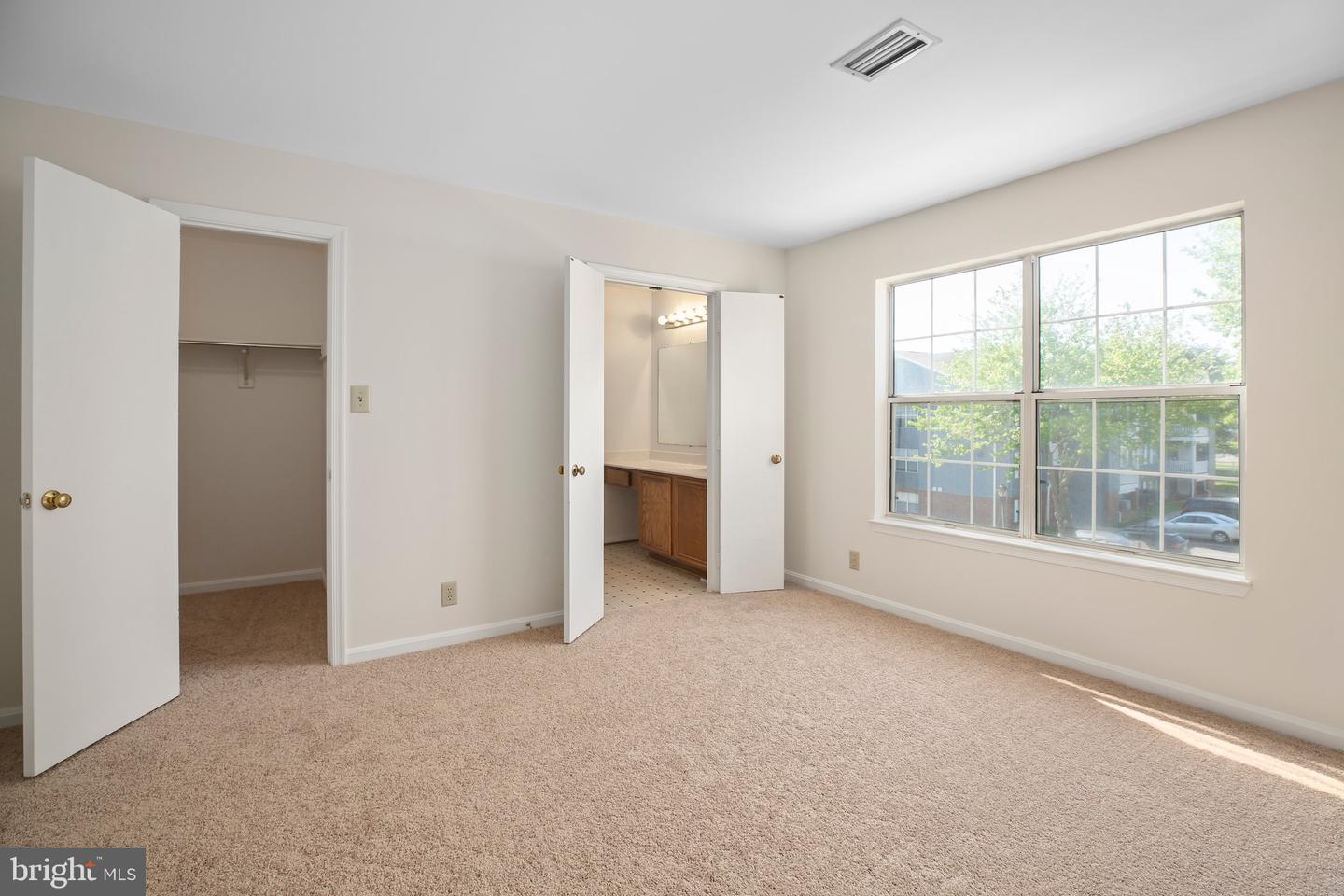 102 PICADILLY LN #201, STAFFORD, Virginia 22556, 2 Bedrooms Bedrooms, ,2 BathroomsBathrooms,Residential,For sale,102 PICADILLY LN #201,VAST2038250 MLS # VAST2038250