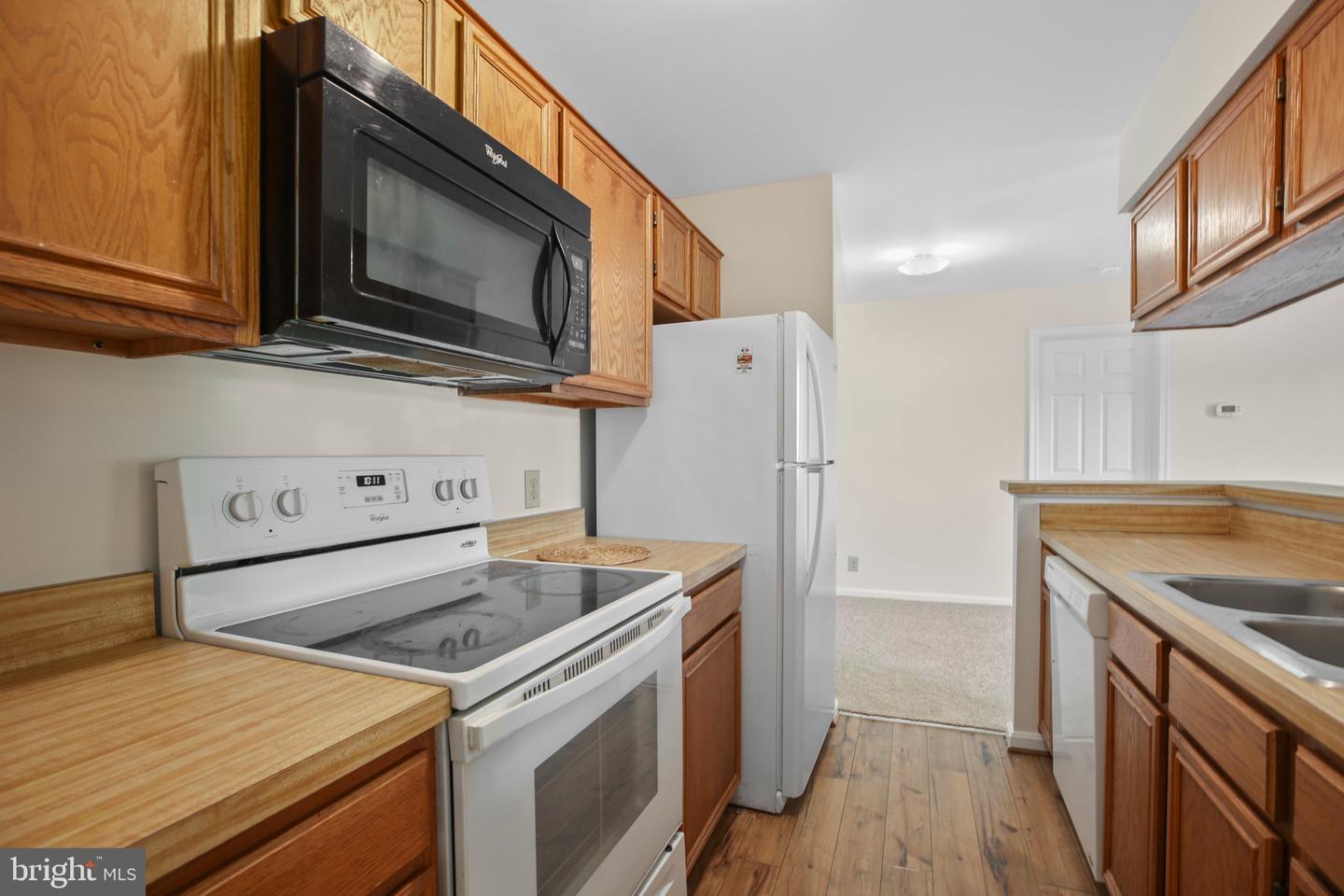 102 PICADILLY LN #201, STAFFORD, Virginia 22556, 2 Bedrooms Bedrooms, ,2 BathroomsBathrooms,Residential,For sale,102 PICADILLY LN #201,VAST2038250 MLS # VAST2038250