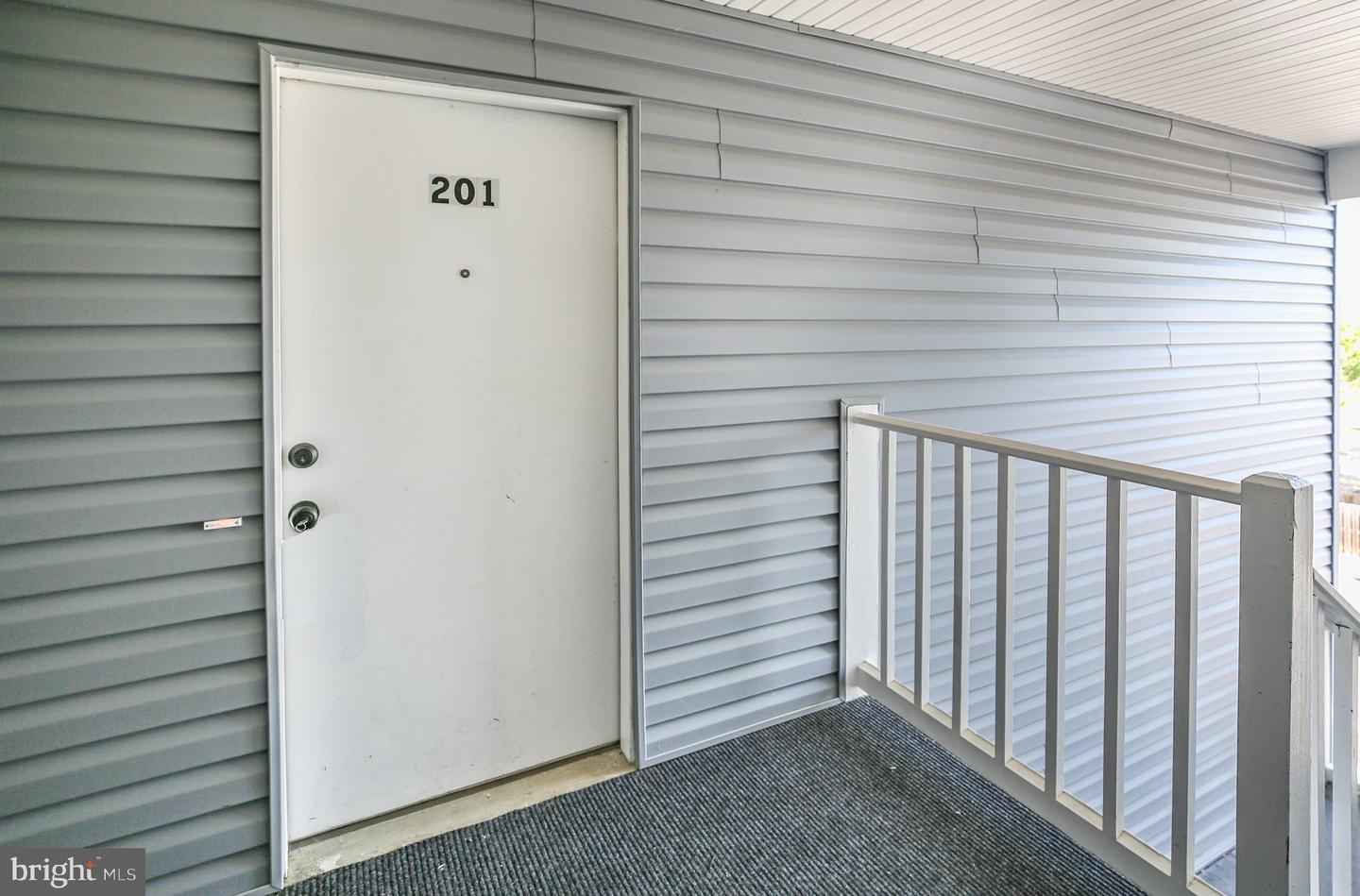 102 PICADILLY LN #201, STAFFORD, Virginia 22556, 2 Bedrooms Bedrooms, ,2 BathroomsBathrooms,Residential,For sale,102 PICADILLY LN #201,VAST2038250 MLS # VAST2038250