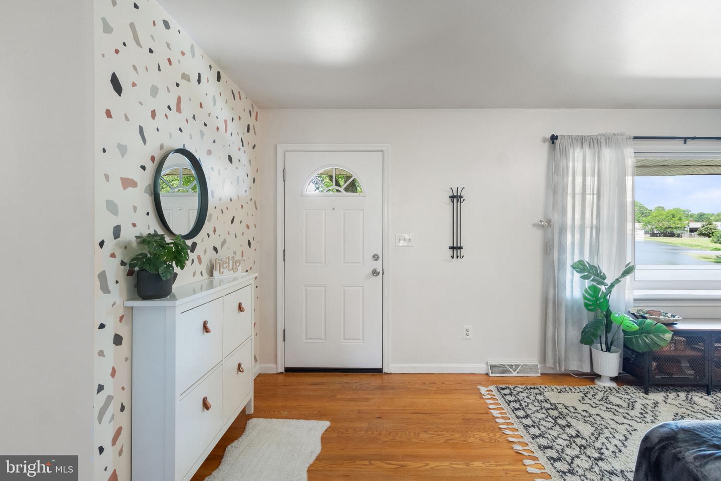 702 SPRING VALLEY DR, FREDERICKSBURG, Virginia 22405, 5 Bedrooms Bedrooms, ,3 BathroomsBathrooms,Residential,For sale,702 SPRING VALLEY DR,VAST2038254 MLS # VAST2038254