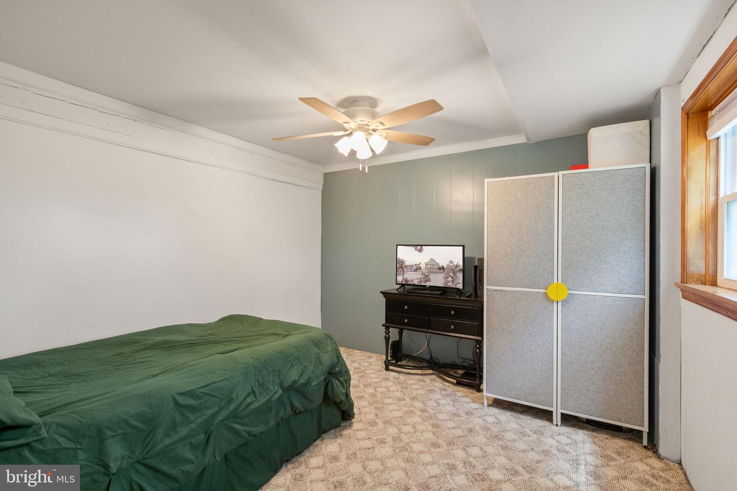 702 SPRING VALLEY DR, FREDERICKSBURG, Virginia 22405, 5 Bedrooms Bedrooms, ,3 BathroomsBathrooms,Residential,For sale,702 SPRING VALLEY DR,VAST2038254 MLS # VAST2038254