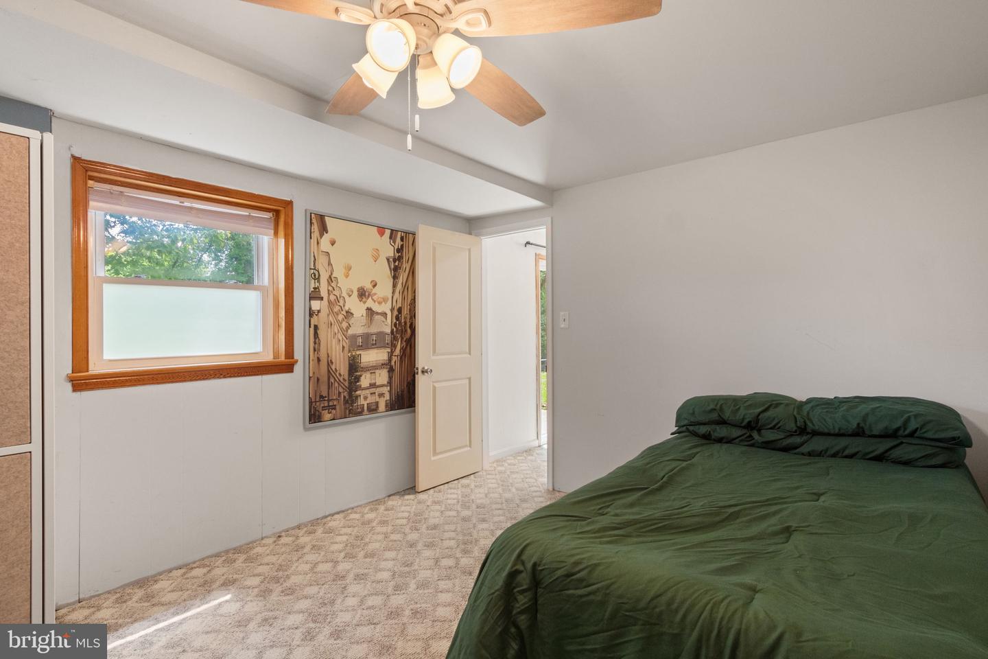 702 SPRING VALLEY DR, FREDERICKSBURG, Virginia 22405, 5 Bedrooms Bedrooms, ,3 BathroomsBathrooms,Residential,For sale,702 SPRING VALLEY DR,VAST2038254 MLS # VAST2038254