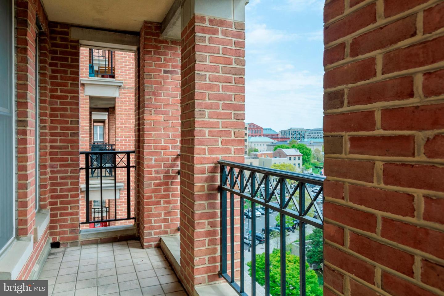 601 PENNSYLVANIA AVE NW #1008N, WASHINGTON, District Of Columbia 20004, 2 Bedrooms Bedrooms, ,2 BathroomsBathrooms,Residential,For sale,601 PENNSYLVANIA AVE NW #1008N,DCDC2197884 MLS # DCDC2197884