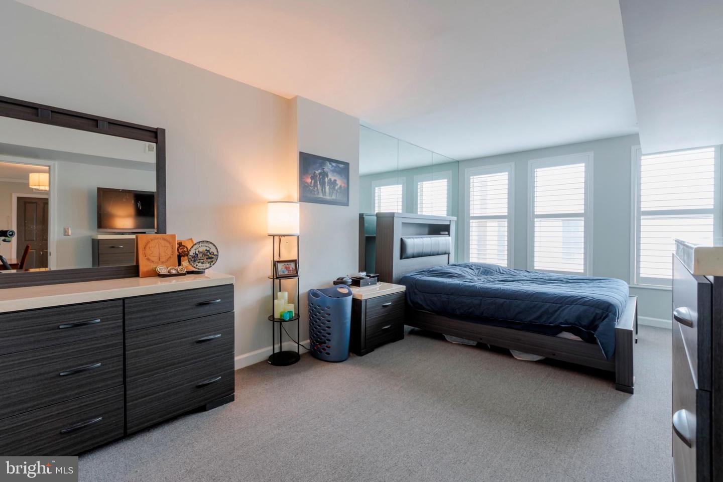 601 PENNSYLVANIA AVE NW #1008N, WASHINGTON, District Of Columbia 20004, 2 Bedrooms Bedrooms, ,2 BathroomsBathrooms,Residential,For sale,601 PENNSYLVANIA AVE NW #1008N,DCDC2197884 MLS # DCDC2197884