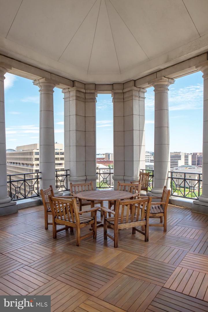 601 PENNSYLVANIA AVE NW #1008N, WASHINGTON, District Of Columbia 20004, 2 Bedrooms Bedrooms, ,2 BathroomsBathrooms,Residential,For sale,601 PENNSYLVANIA AVE NW #1008N,DCDC2197884 MLS # DCDC2197884