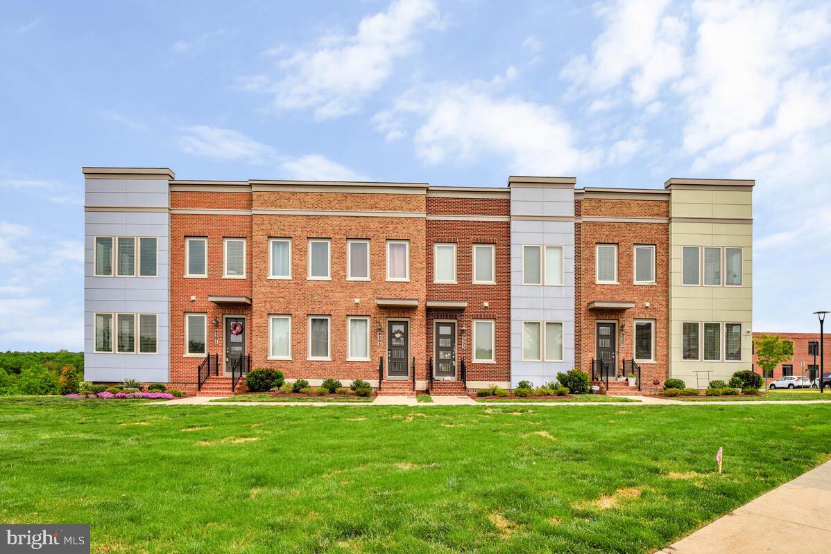 9301 QUADRANGLE ST, LORTON, Virginia 22079, 3 Bedrooms Bedrooms, ,2 BathroomsBathrooms,Residential,For sale,9301 QUADRANGLE ST,VAFX2237032 MLS # VAFX2237032