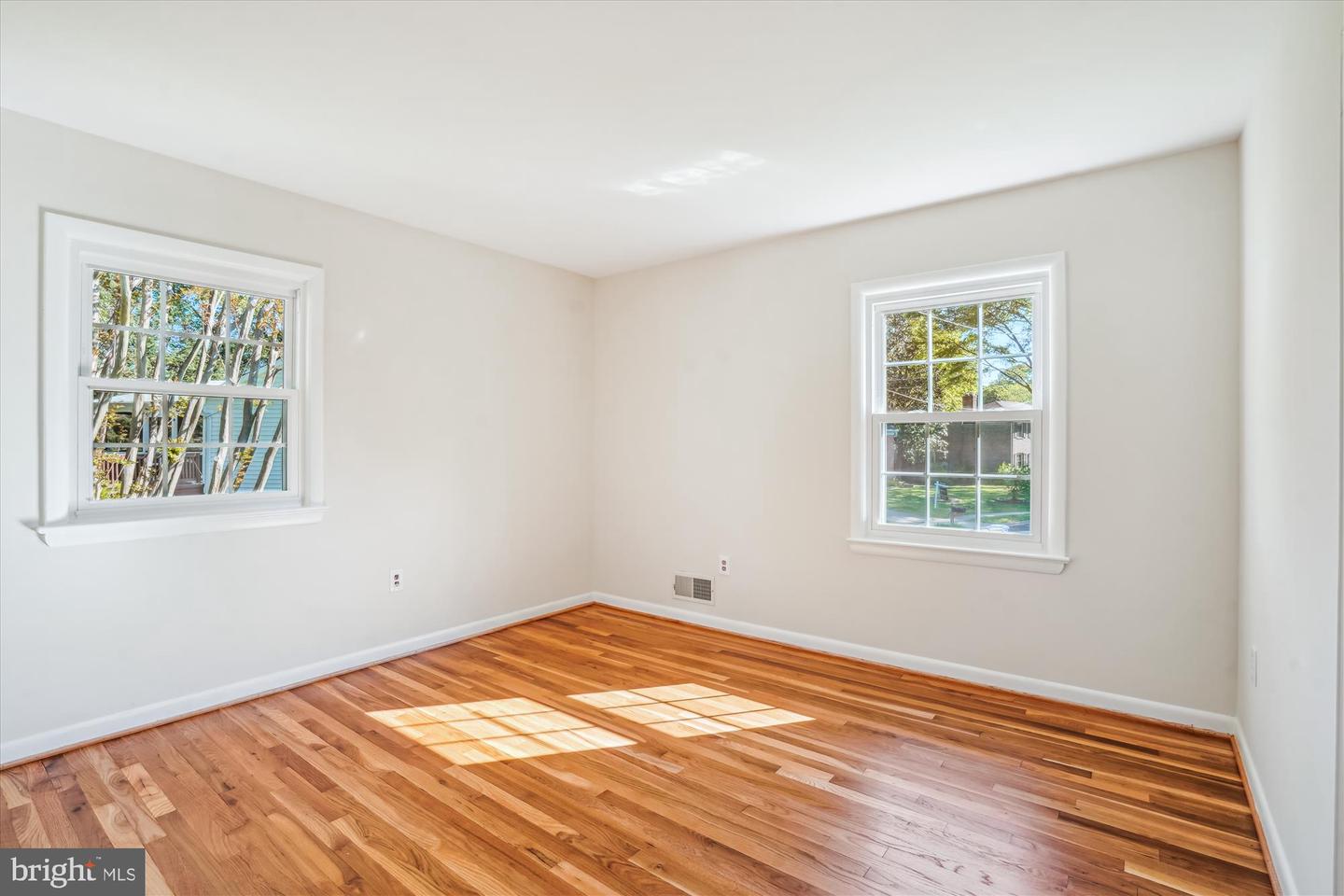 4509 DARTMOOR LN, ALEXANDRIA, Virginia 22310, 4 Bedrooms Bedrooms, ,3 BathroomsBathrooms,Residential,For sale,4509 DARTMOOR LN,VAFX2237044 MLS # VAFX2237044