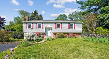 4509 DARTMOOR LN, ALEXANDRIA, Virginia 22310, 4 Bedrooms Bedrooms, ,3 BathroomsBathrooms,Residential,For sale,4509 DARTMOOR LN,VAFX2237044 MLS # VAFX2237044