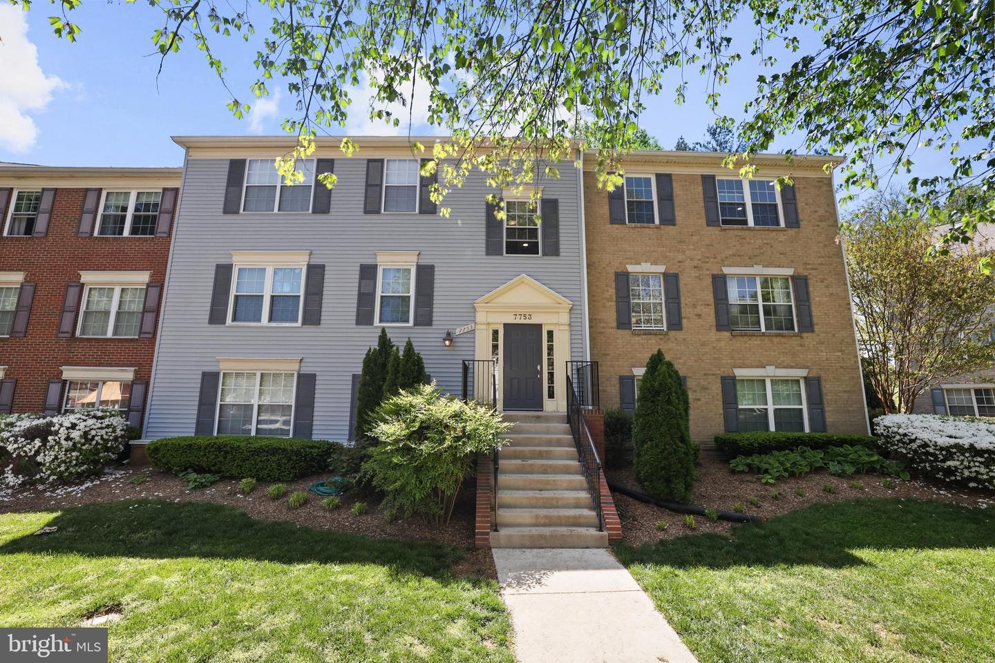 7753 INVERSHAM DR #226, FALLS CHURCH, Virginia 22042, 3 Bedrooms Bedrooms, ,2 BathroomsBathrooms,Residential,For sale,7753 INVERSHAM DR #226,VAFX2237046 MLS # VAFX2237046