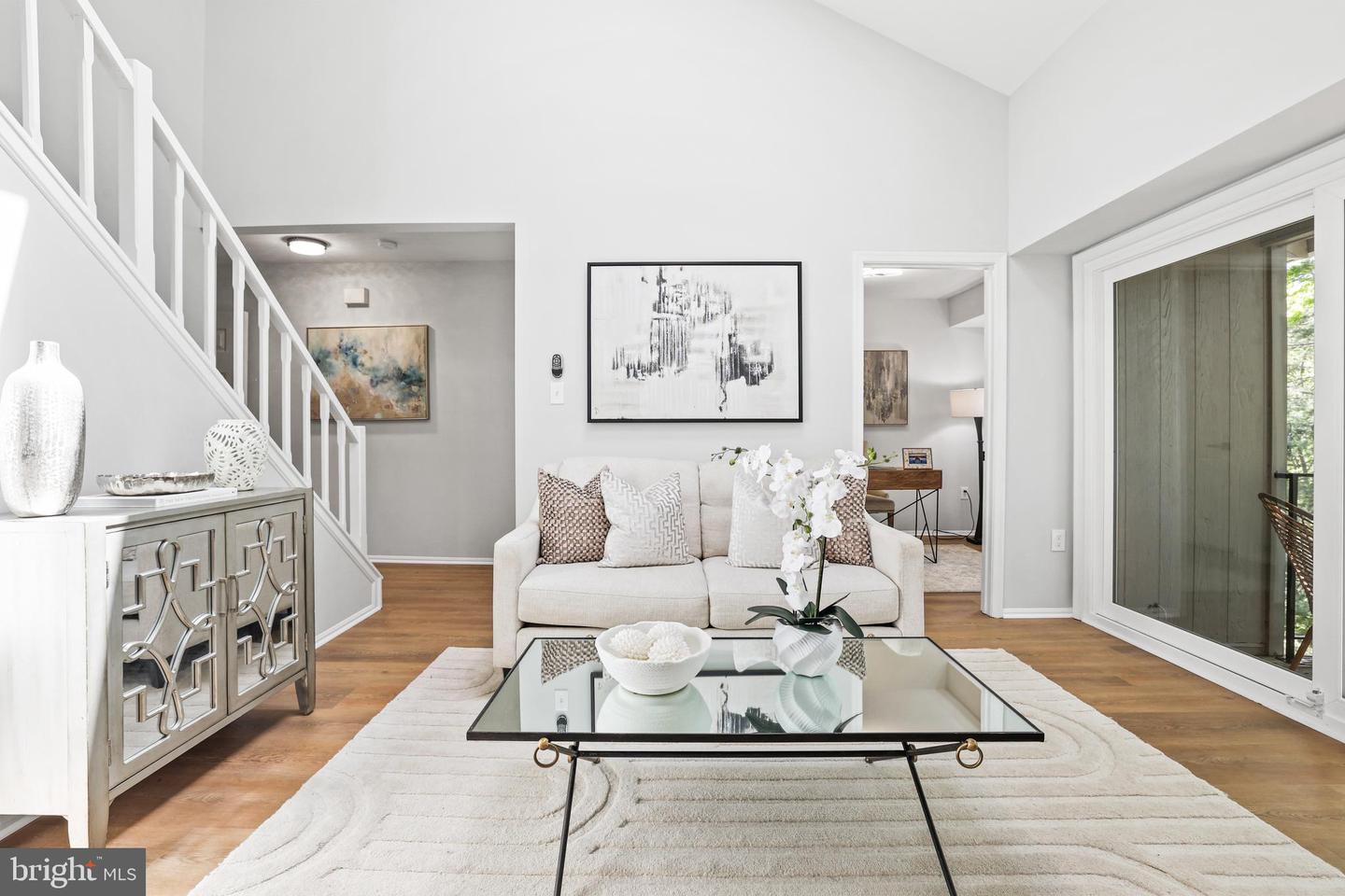 7753 INVERSHAM DR #226, FALLS CHURCH, Virginia 22042, 3 Bedrooms Bedrooms, ,2 BathroomsBathrooms,Residential,For sale,7753 INVERSHAM DR #226,VAFX2237046 MLS # VAFX2237046