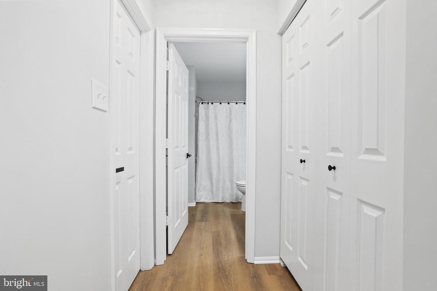 7753 INVERSHAM DR #226, FALLS CHURCH, Virginia 22042, 3 Bedrooms Bedrooms, ,2 BathroomsBathrooms,Residential,For sale,7753 INVERSHAM DR #226,VAFX2237046 MLS # VAFX2237046