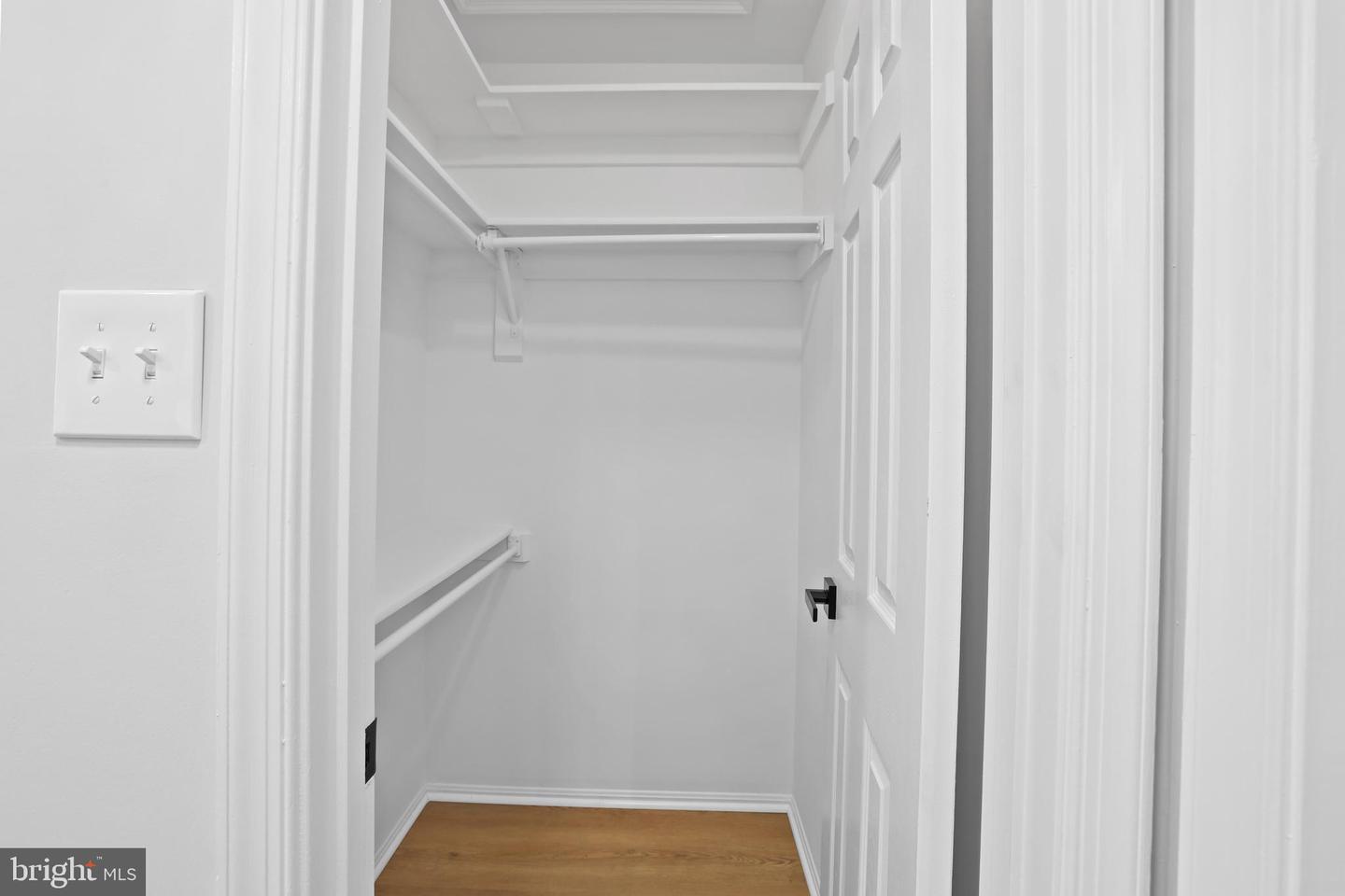 7753 INVERSHAM DR #226, FALLS CHURCH, Virginia 22042, 3 Bedrooms Bedrooms, ,2 BathroomsBathrooms,Residential,For sale,7753 INVERSHAM DR #226,VAFX2237046 MLS # VAFX2237046