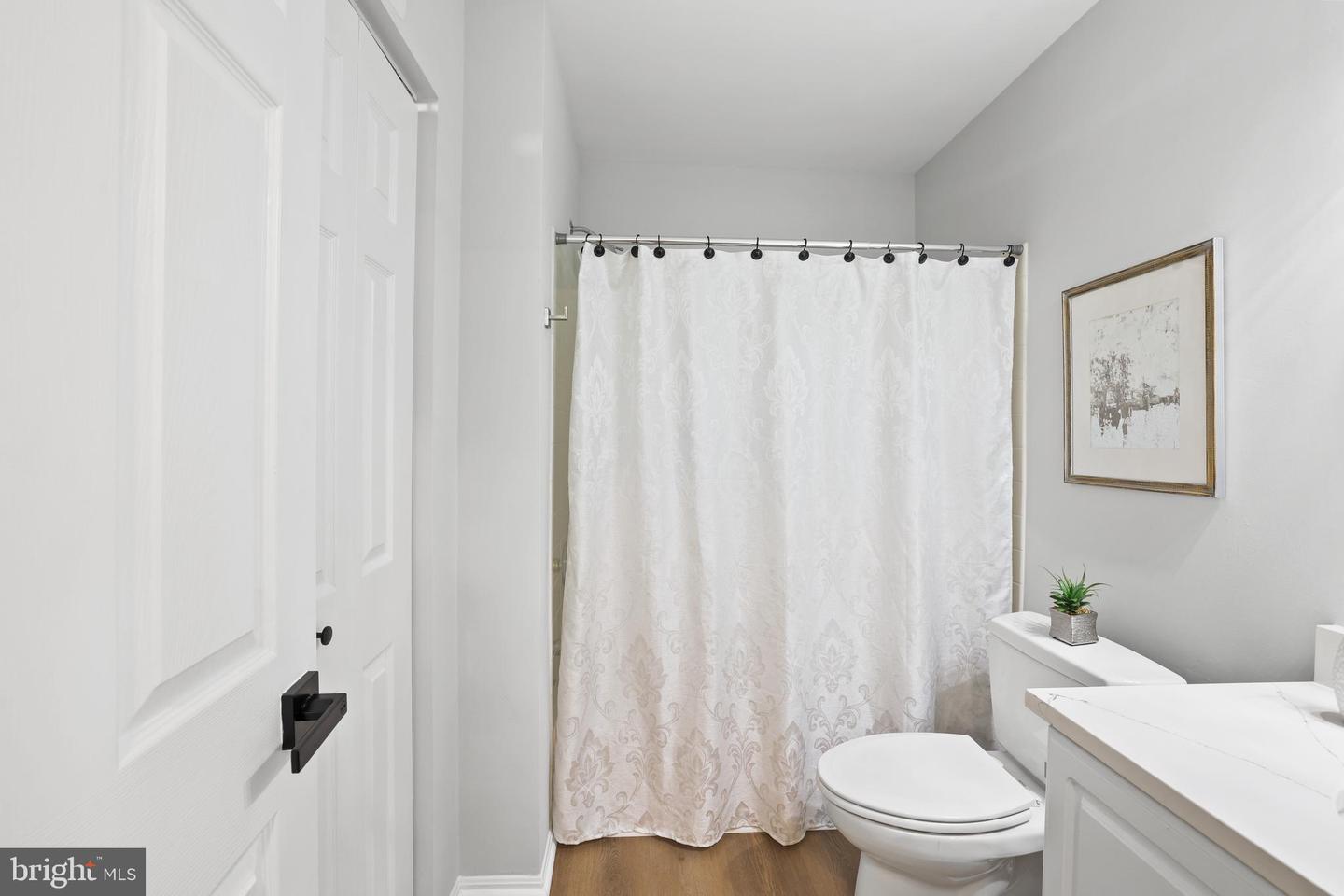 7753 INVERSHAM DR #226, FALLS CHURCH, Virginia 22042, 3 Bedrooms Bedrooms, ,2 BathroomsBathrooms,Residential,For sale,7753 INVERSHAM DR #226,VAFX2237046 MLS # VAFX2237046