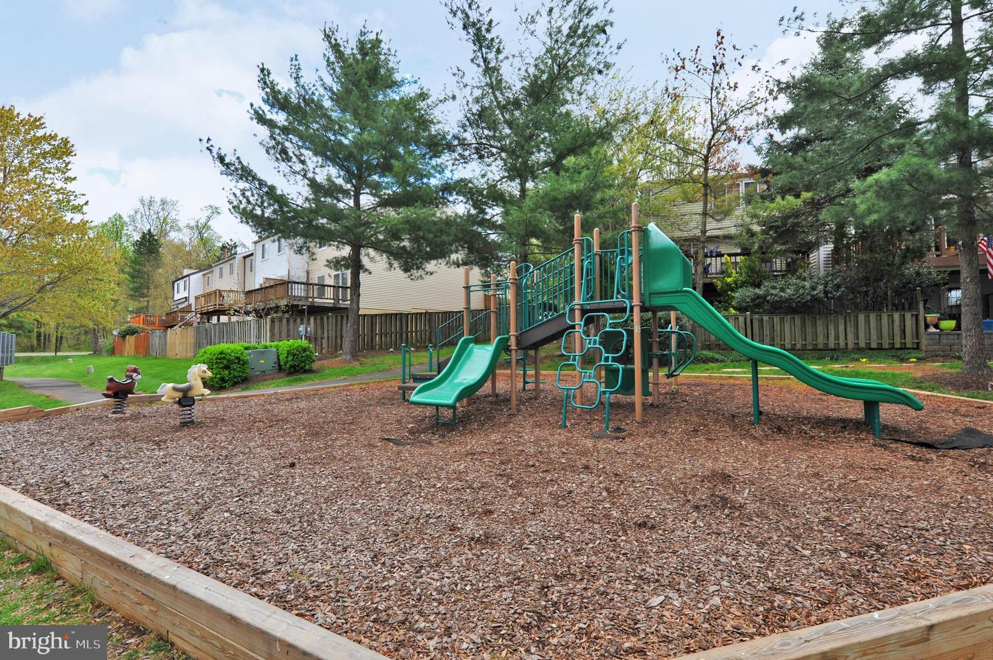 7753 INVERSHAM DR #226, FALLS CHURCH, Virginia 22042, 3 Bedrooms Bedrooms, ,2 BathroomsBathrooms,Residential,For sale,7753 INVERSHAM DR #226,VAFX2237046 MLS # VAFX2237046