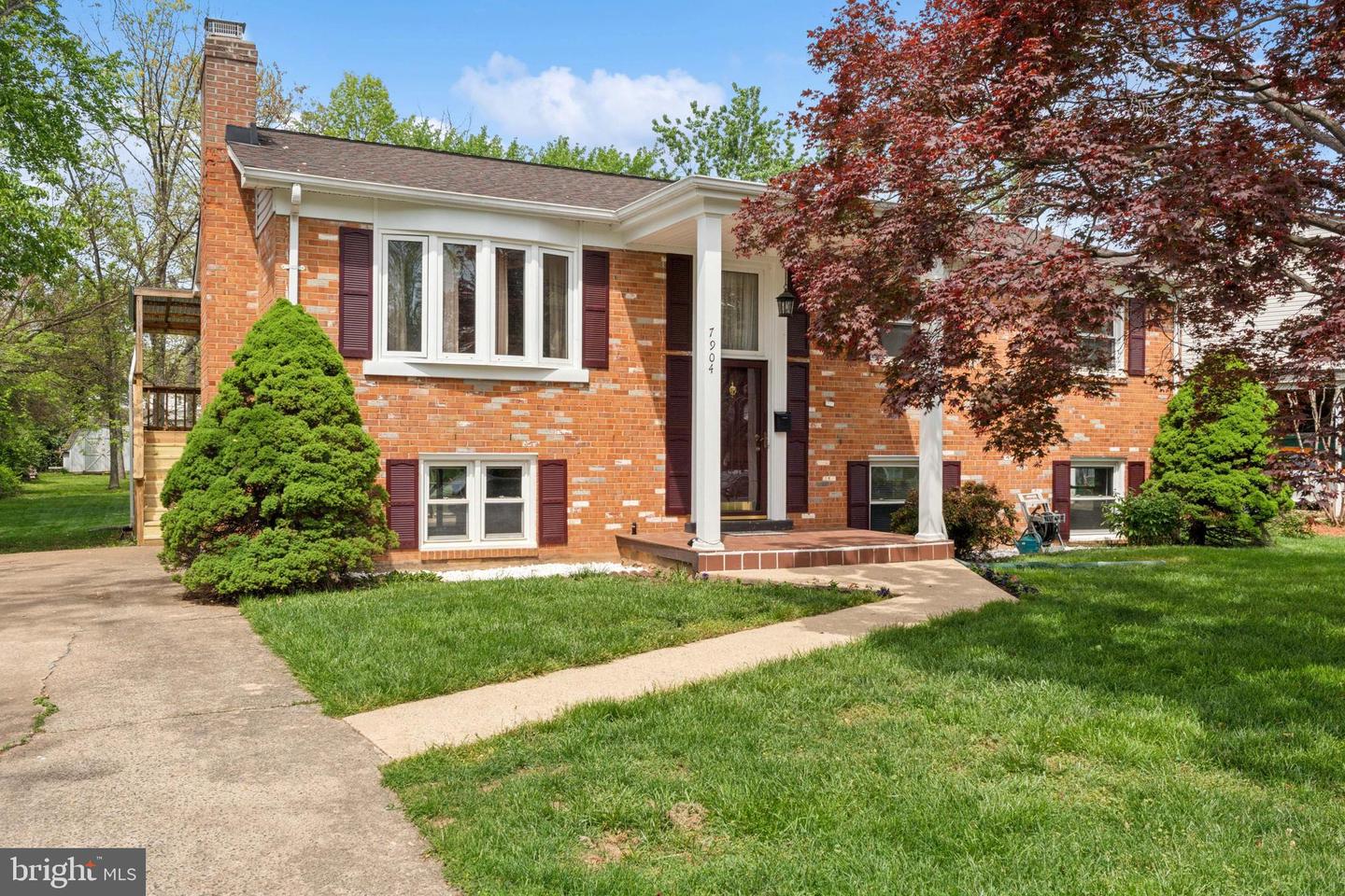 7904 CLIFTON ST, MANASSAS, Virginia 20109, 5 Bedrooms Bedrooms, ,3 BathroomsBathrooms,Residential,For sale,7904 CLIFTON ST,VAPW2093330 MLS # VAPW2093330