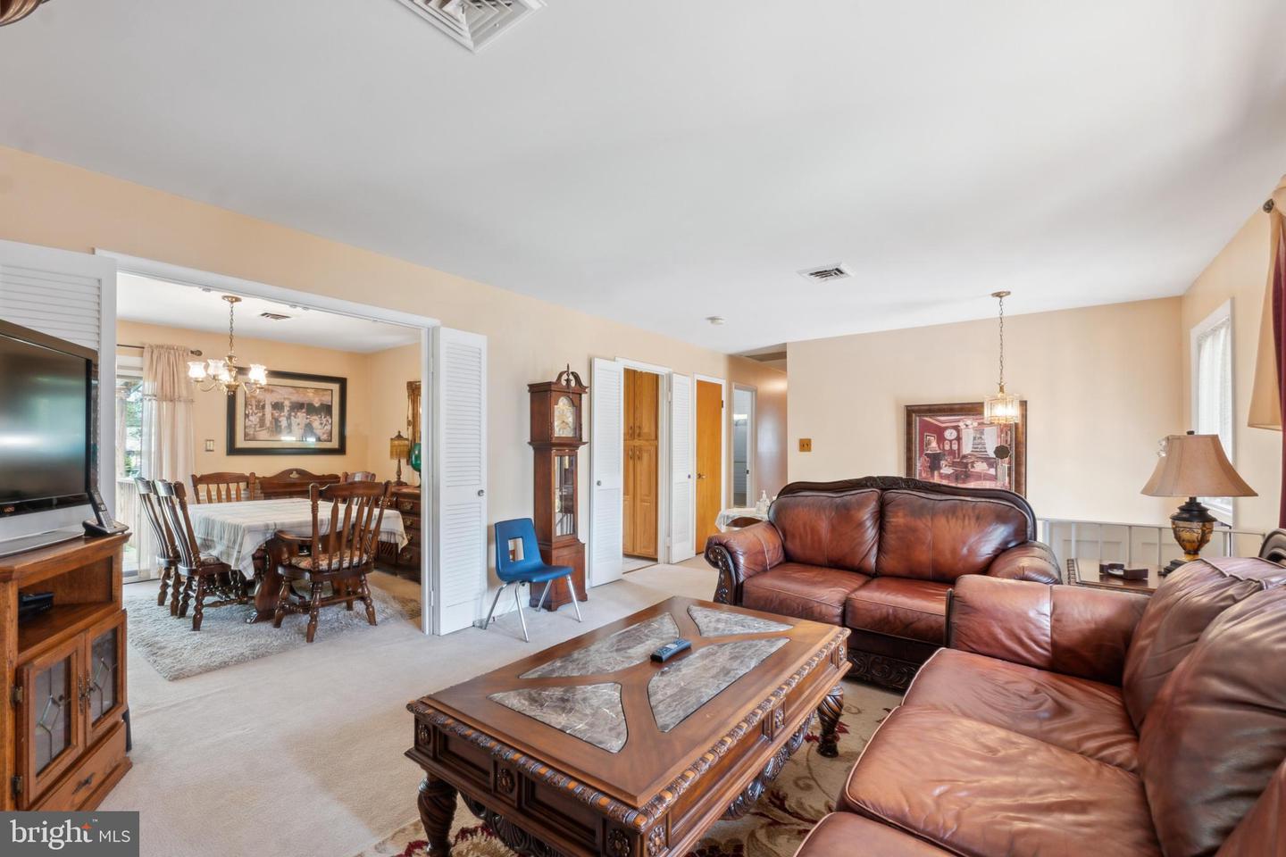 7904 CLIFTON ST, MANASSAS, Virginia 20109, 5 Bedrooms Bedrooms, ,3 BathroomsBathrooms,Residential,For sale,7904 CLIFTON ST,VAPW2093330 MLS # VAPW2093330
