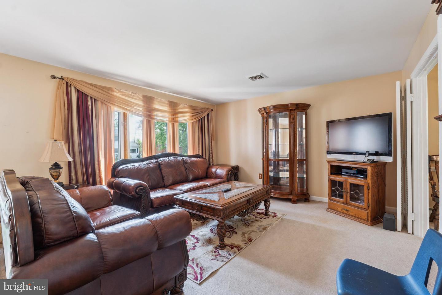7904 CLIFTON ST, MANASSAS, Virginia 20109, 5 Bedrooms Bedrooms, ,3 BathroomsBathrooms,Residential,For sale,7904 CLIFTON ST,VAPW2093330 MLS # VAPW2093330