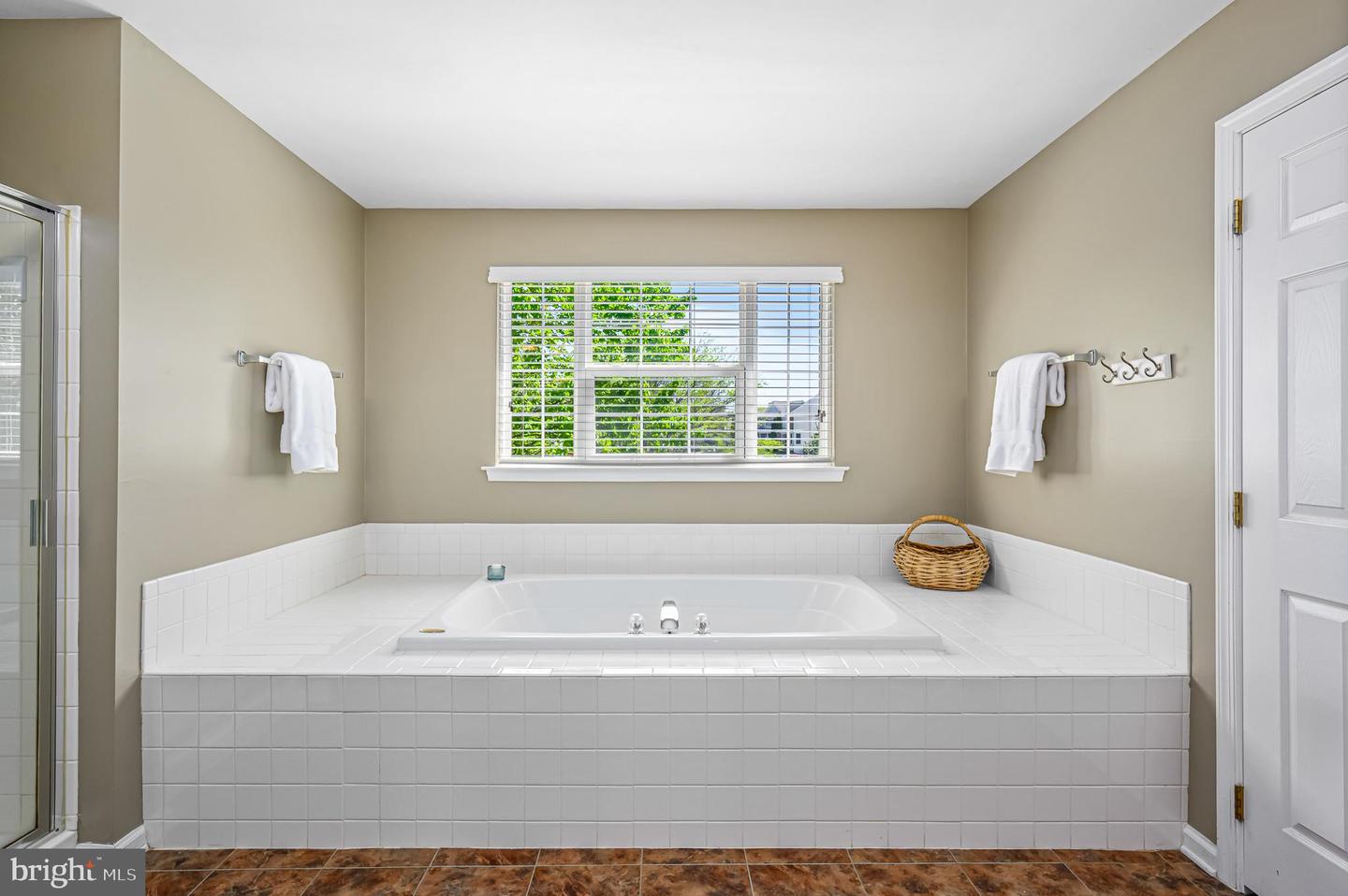 1234 BARKSDALE DR NE, LEESBURG, Virginia 20176, 4 Bedrooms Bedrooms, ,3 BathroomsBathrooms,Residential,For sale,1234 BARKSDALE DR NE,VALO2095028 MLS # VALO2095028