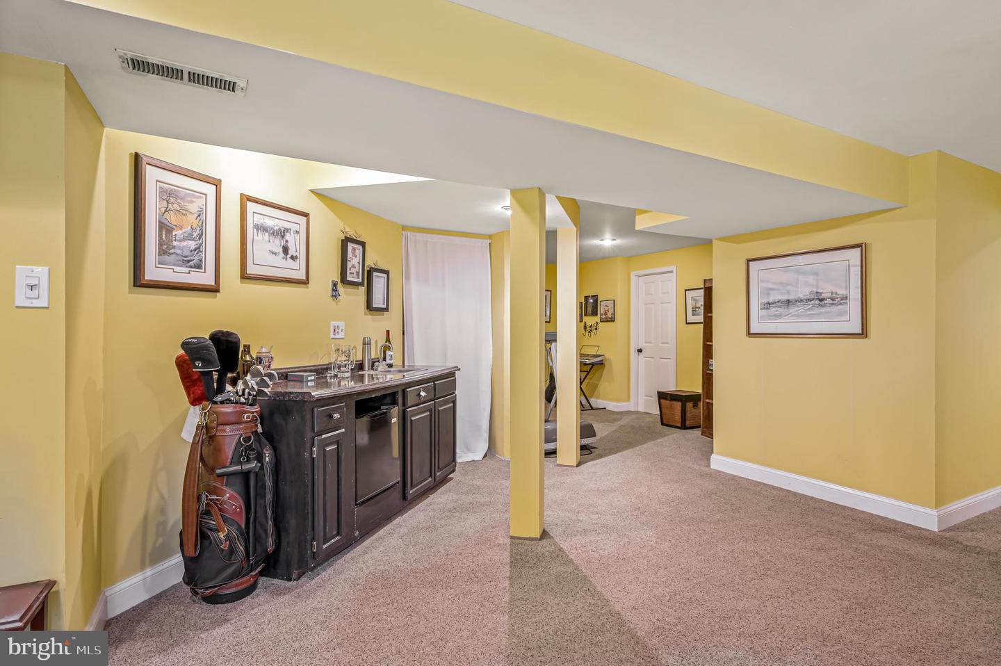 1234 BARKSDALE DR NE, LEESBURG, Virginia 20176, 4 Bedrooms Bedrooms, ,3 BathroomsBathrooms,Residential,For sale,1234 BARKSDALE DR NE,VALO2095028 MLS # VALO2095028
